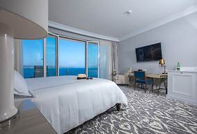 Royal Blue Hotel
