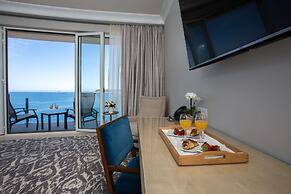 Royal Blue Hotel