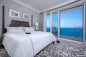 Royal Blue Hotel