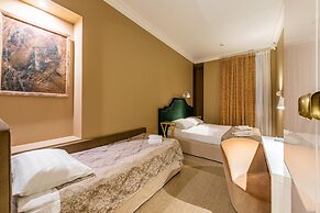 T-Hotel