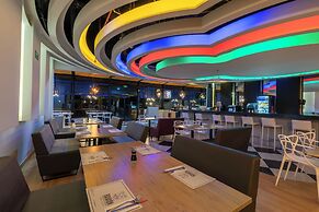 Pop Art Hotel Tocancipá y Centro de Convenciones