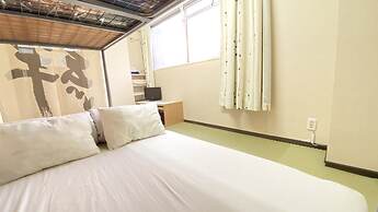 GUEST HOUSE B's Five II - Hostel
