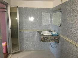 Yaewaddy Motel