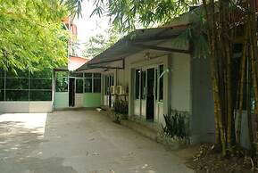 Yaewaddy Motel