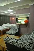 Yaewaddy Motel