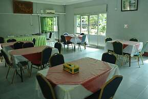 Yaewaddy Motel