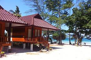 Baanchaylay Resort