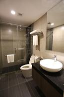 Nexus Regency Suites & Hotel