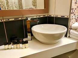 Hotel Athos Rmt