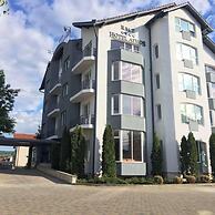 Hotel Athos Rmt