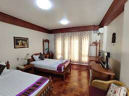 Mr. Charles Hotel