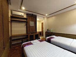 Mr. Charles Hotel