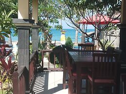 Bintang Beach Villas