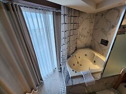 Seogwipo JS Hotel