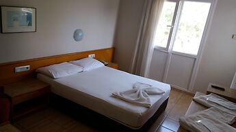 Isinda Hotel