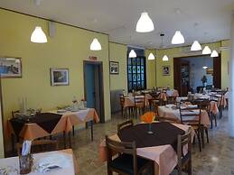 Hotel Saturno