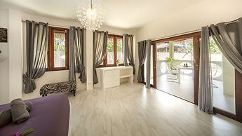 Sand Shine Villa