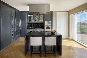 Four Seasons Hotel London at Tower Bridge
