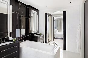 Four Seasons Hotel London at Tower Bridge