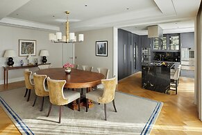 Four Seasons Hotel London at Tower Bridge