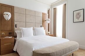 Four Seasons Hotel London at Tower Bridge