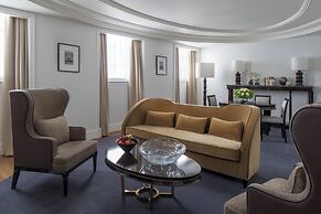 Four Seasons Hotel London at Tower Bridge