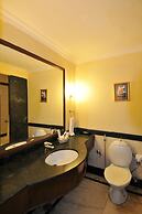 Qutub Residency