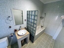 Rene Hotel