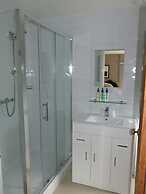 Broadwell Guest House