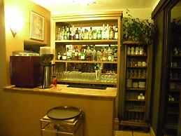 Casa Aurea