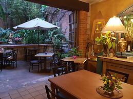 Casa Aurea
