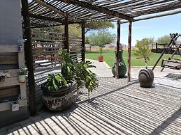 Daisy Country Lodge