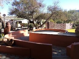 Daisy Country Lodge