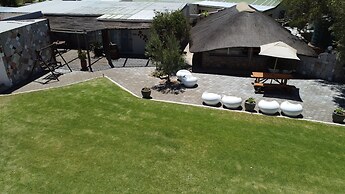 Daisy Country Lodge