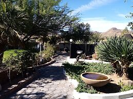 Daisy Country Lodge