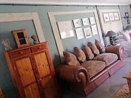 Daisy Country Lodge