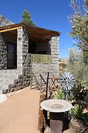 Daisy Country Lodge