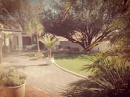 Daisy Country Lodge