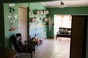 Daisy Country Lodge