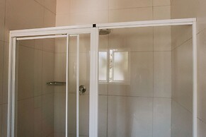 Caza Beach Guesthouse