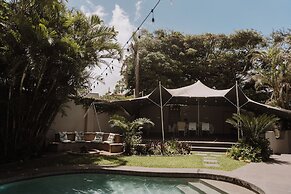 Caza Beach Guesthouse