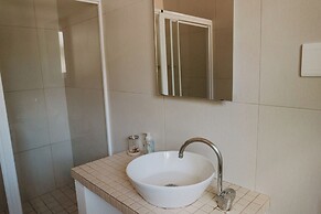 Caza Beach Guesthouse