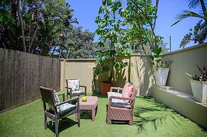 Caza Beach Guesthouse