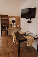 Caza Beach Guesthouse
