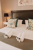Caza Beach Guesthouse