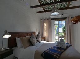 Autumn Breeze Manor