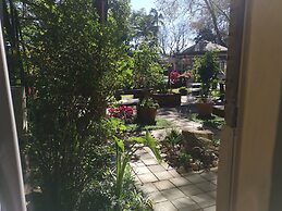 Autumn Breeze Manor