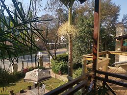 Autumn Breeze Manor