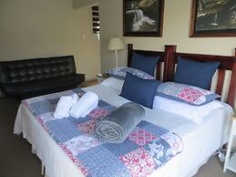 Ash River Lodge B&B