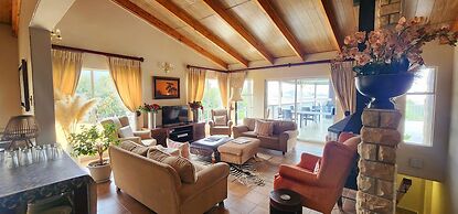 Ash River Lodge B&B